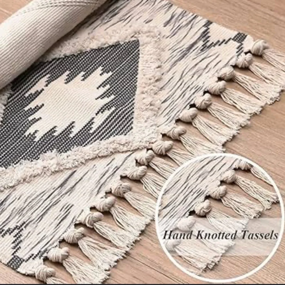 Neutral Diamond Pattern Fringe Runner Doormat - Cream and Gray